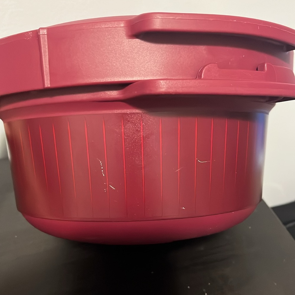 Tupperware Microwave Pressure Cooker - Picture 9 of 12